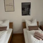 Grosse In Zentraler Lage In Tiengen * 瓦尔茨胡特·田根
